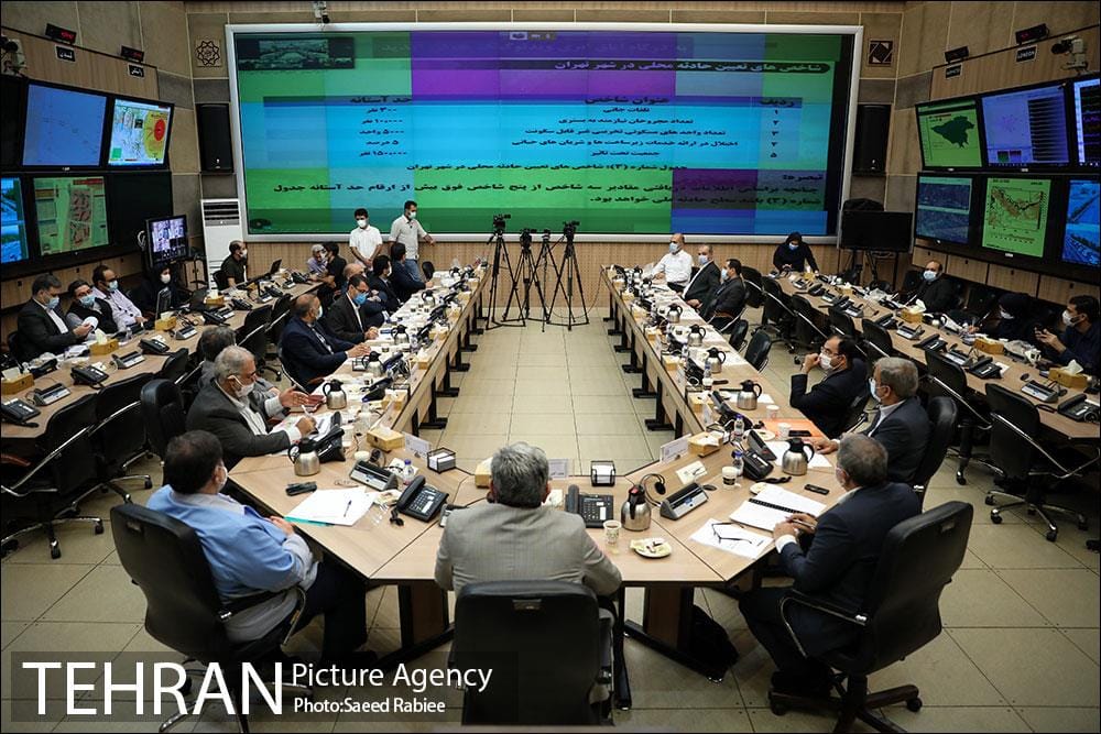 نشست-ستاد-مدیریت-بحران-با-حضور-شهردار-تهران-9