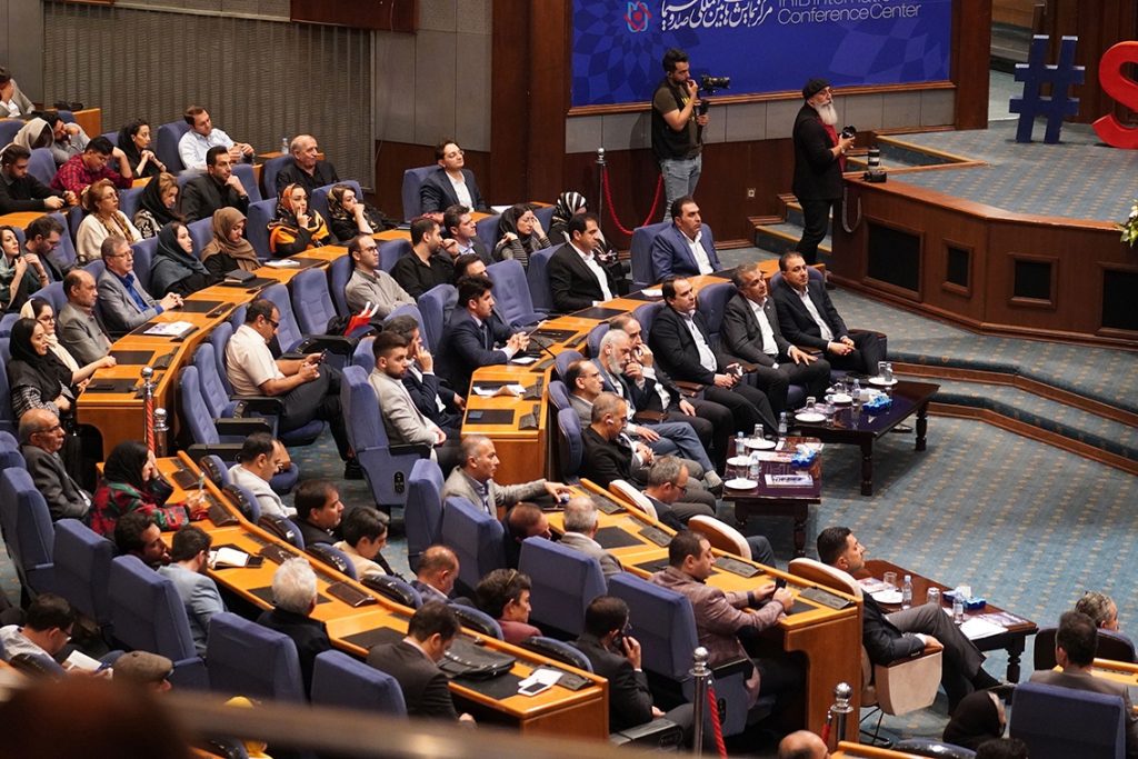 چهاردهمین اجلاس سازندگان و طراحان برای پنجمین سال در منطقه یک تهران